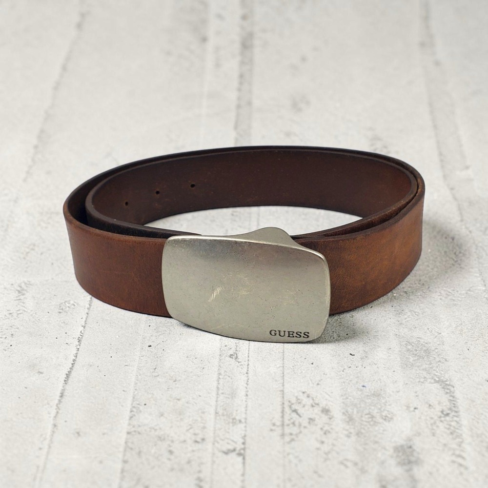 Guess Mens Brown Leather Belt Silver Plaque Buckle Distressed Rugged Vintage